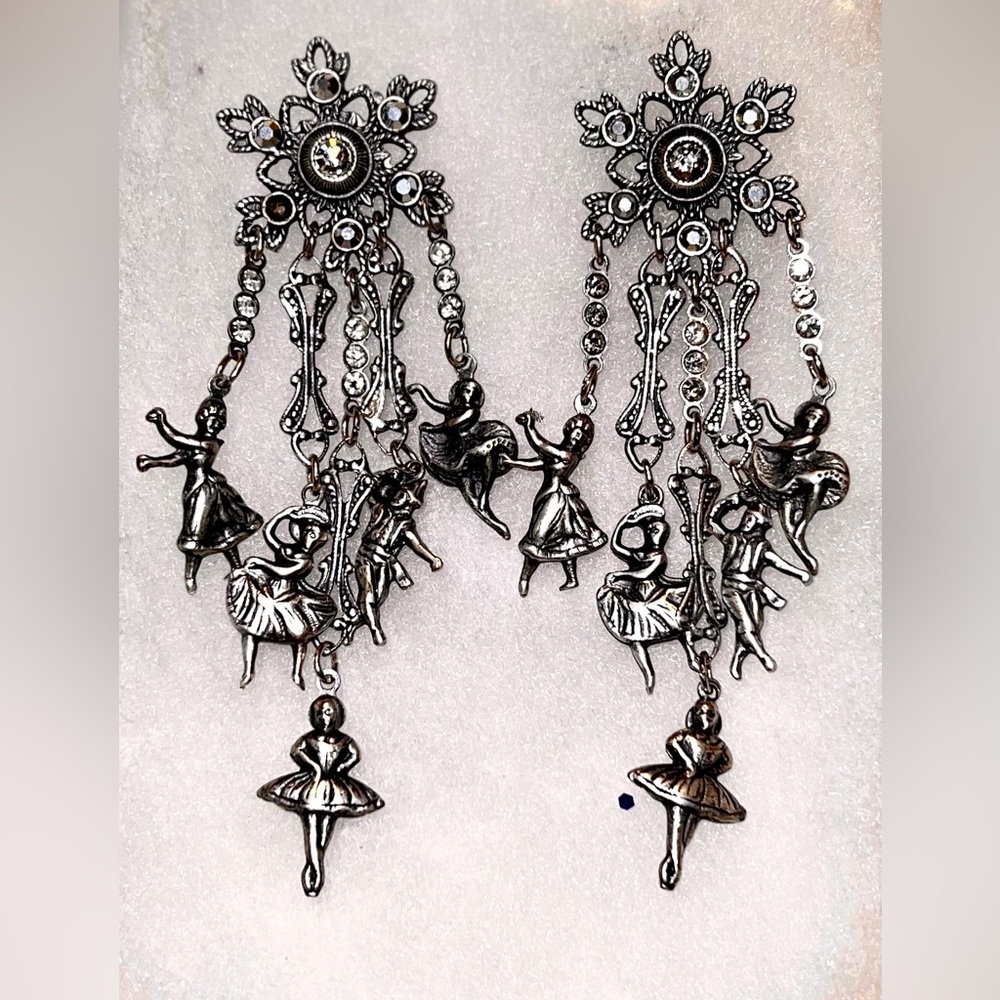 Banana Bob Vintage Earring